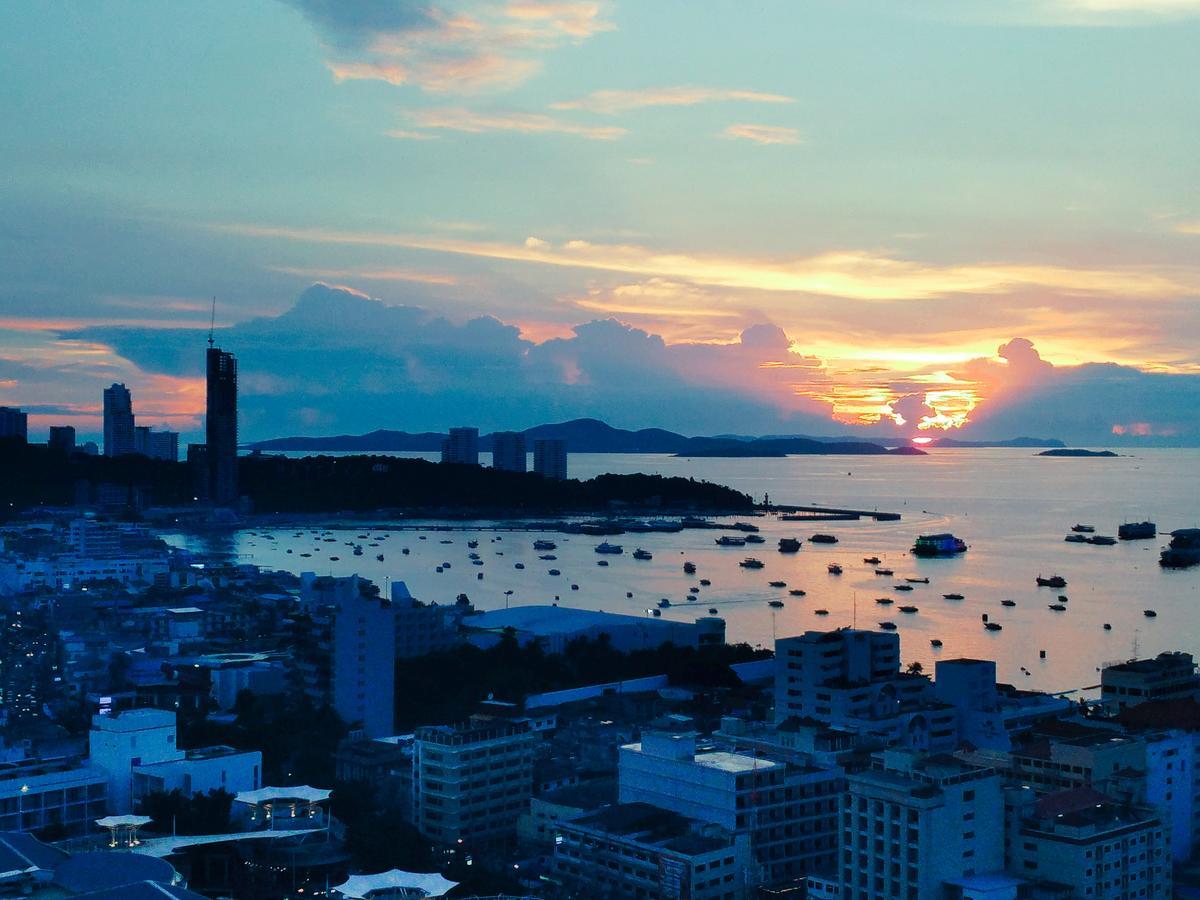 The Base Pattaya 芭提雅基地公寓 Luaran gambar